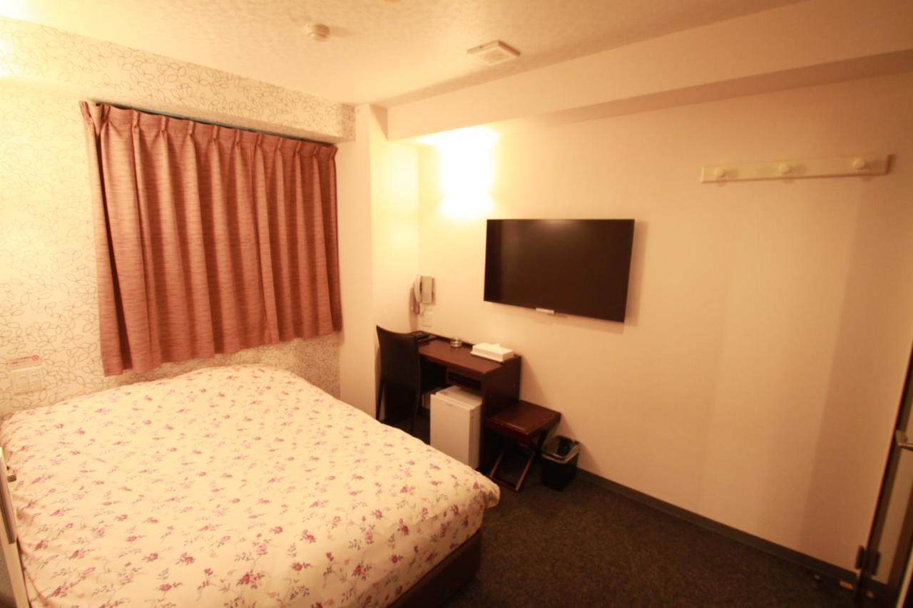 Toyama Town Hotel Экстерьер фото