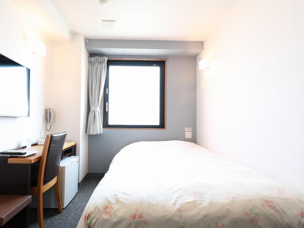 Toyama Town Hotel Экстерьер фото